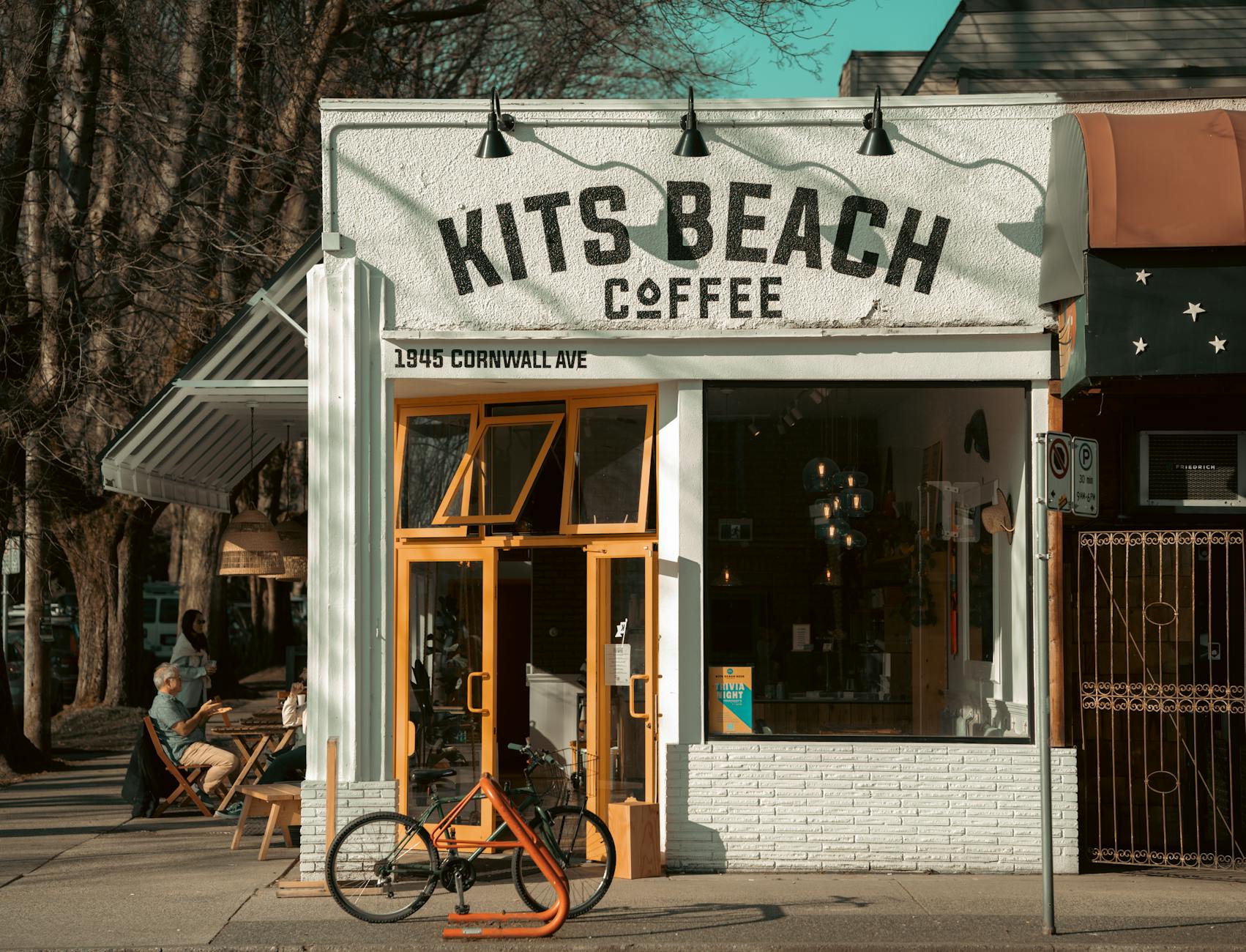 Slow Vancouver street local cafe