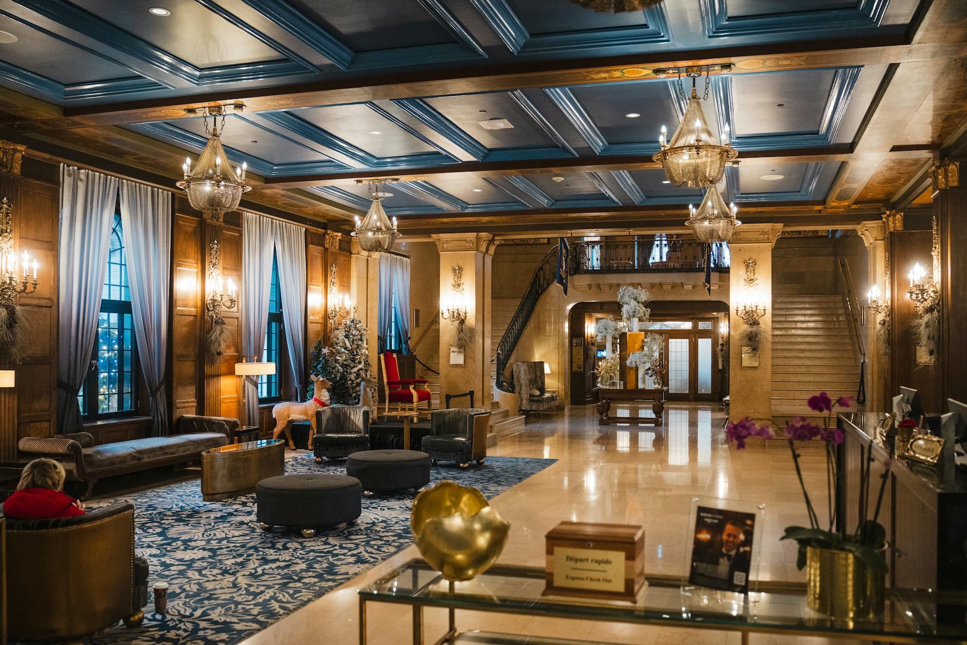 Best Luxury Hotels Vancouver: The Top 10 5-Star Stays for 2026