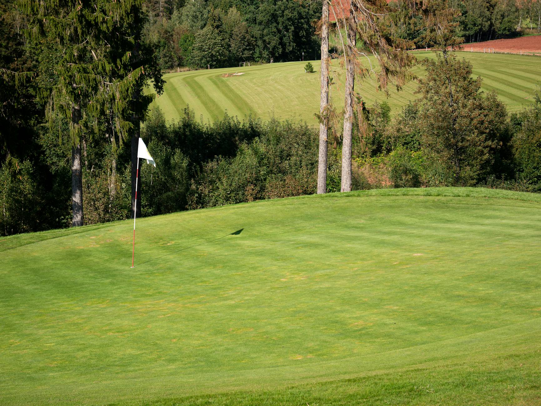 Small pitch and putt golf course