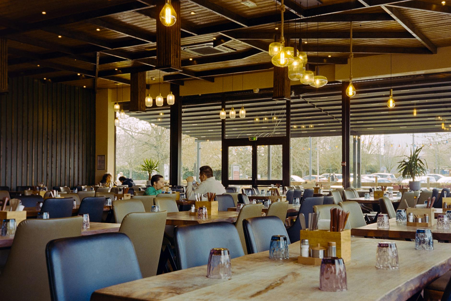 Casual restaurant family dining at counter