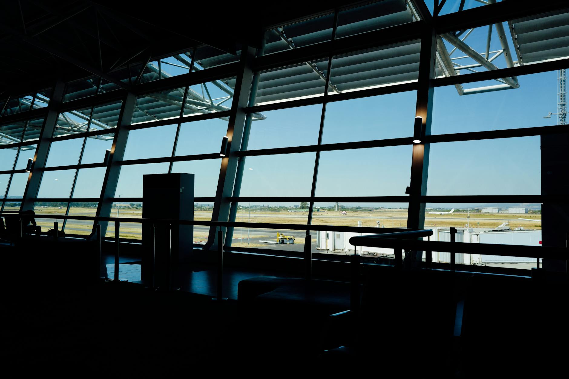 Hero Yvr